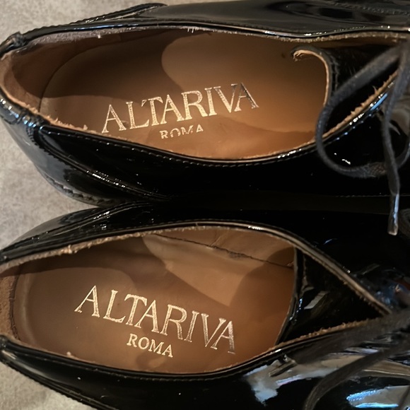 Altariva Patent Black Oxford Shoes - Picture 4 of 4